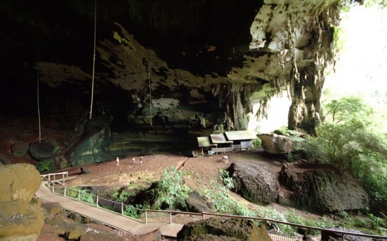 Niah Cave and Tusan Beach Exploration